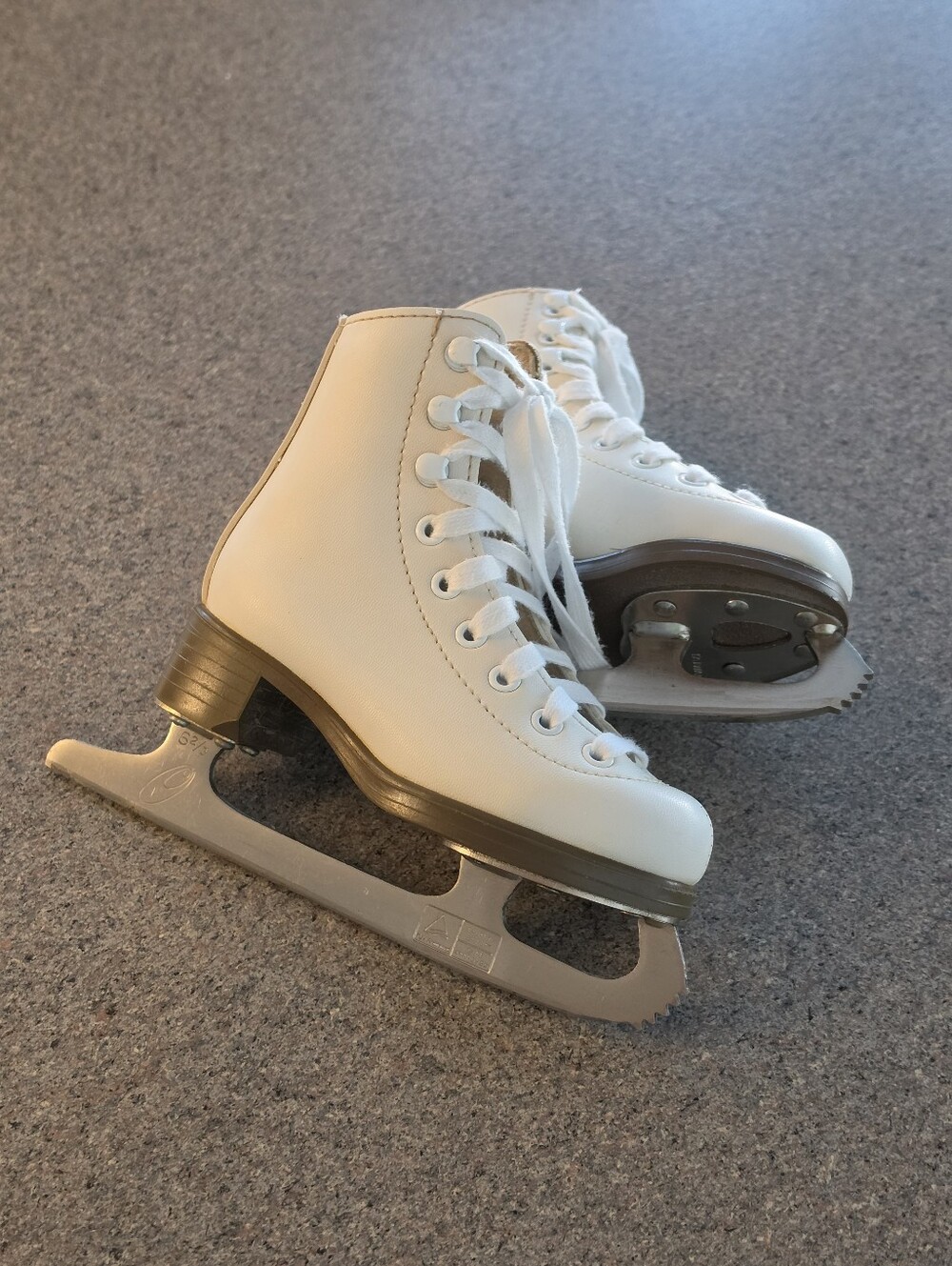 Figure Skates